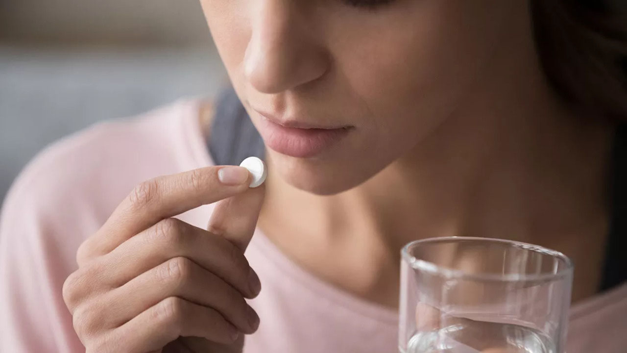 Obat Asam Lambung Antasida: Dosis dan Efek Samping Dalam Kandungan Obat