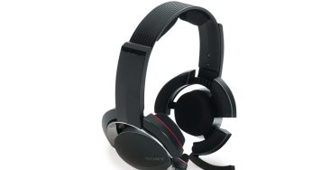 Dokter Ungkap Cara Mencegah Gangguan Pendengaran dari Headset