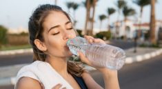 Pola Minum Air Putih