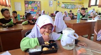 Susu MBG Jadi Sorotan Kandungan Asli 30 Persen Picu Perdebatan